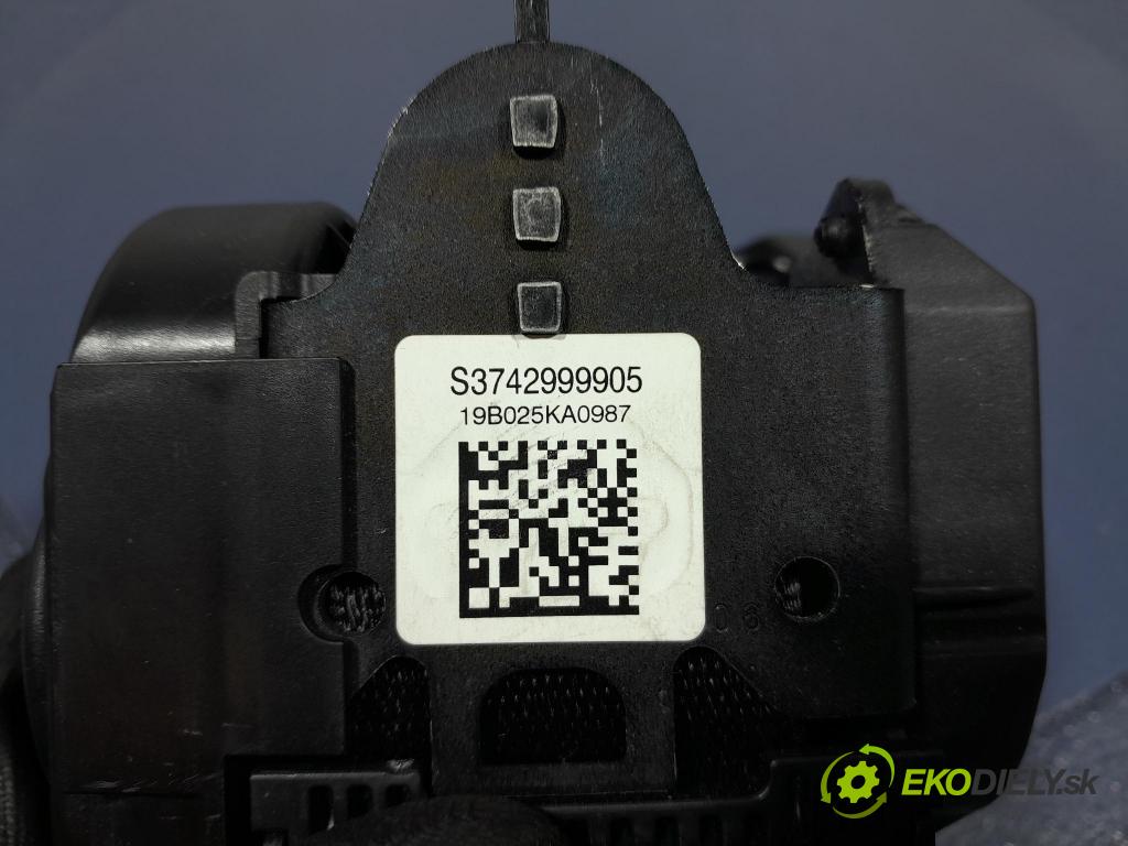 Bmw M5 2019 Pásy: Bezpečnosť: x 7429999