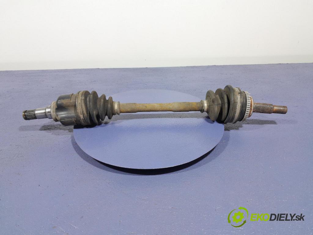 Toyota Prius 2007 poloos ľavá Predné