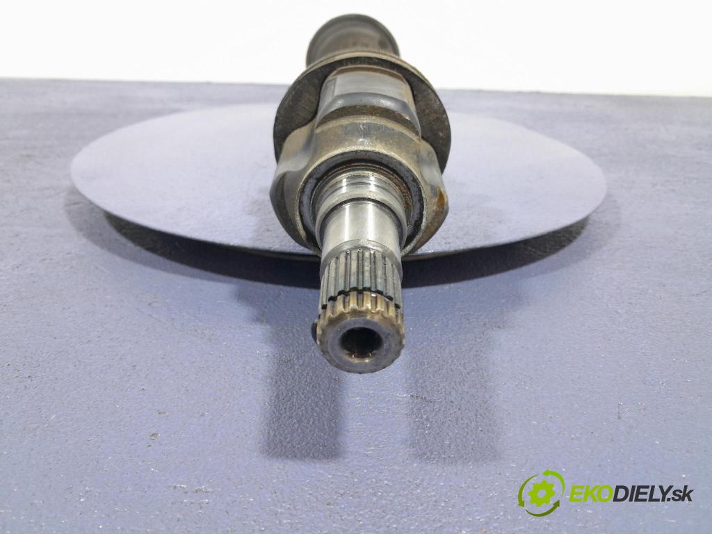 Toyota Prius 2007 poloos ľavá Predné