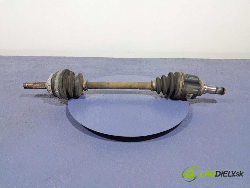 Toyota Prius 2007 poloos ľavá Predné