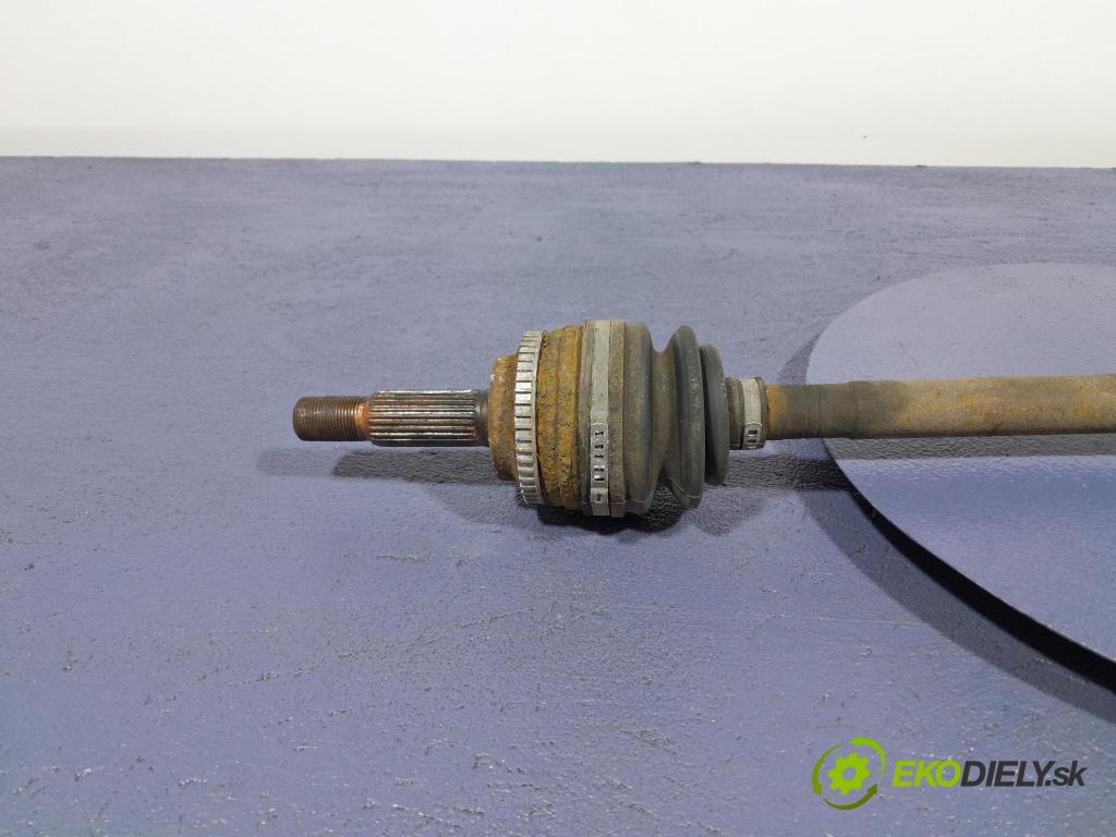 Toyota Prius 2007 poloos Prava: Predné