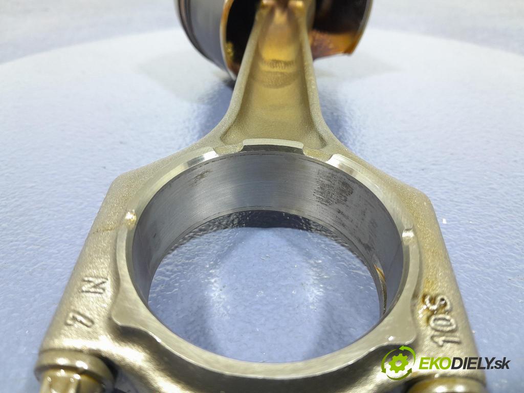 Bmw Seria 2 2021 píst