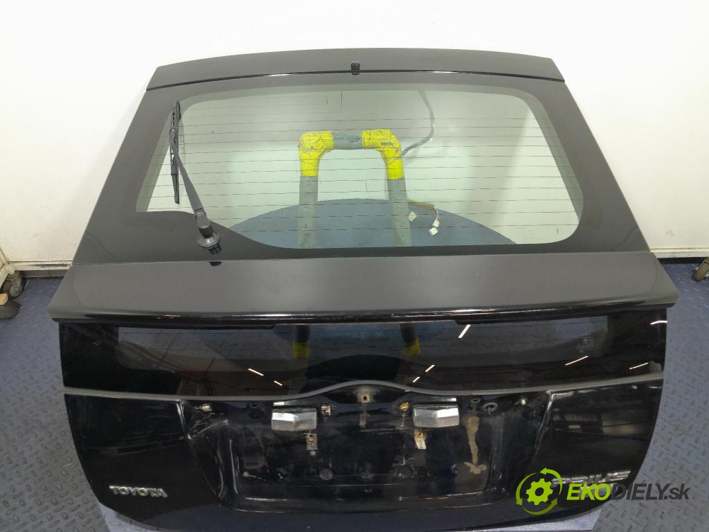Toyota Prius 2007 zadní dveře kufra: kufr