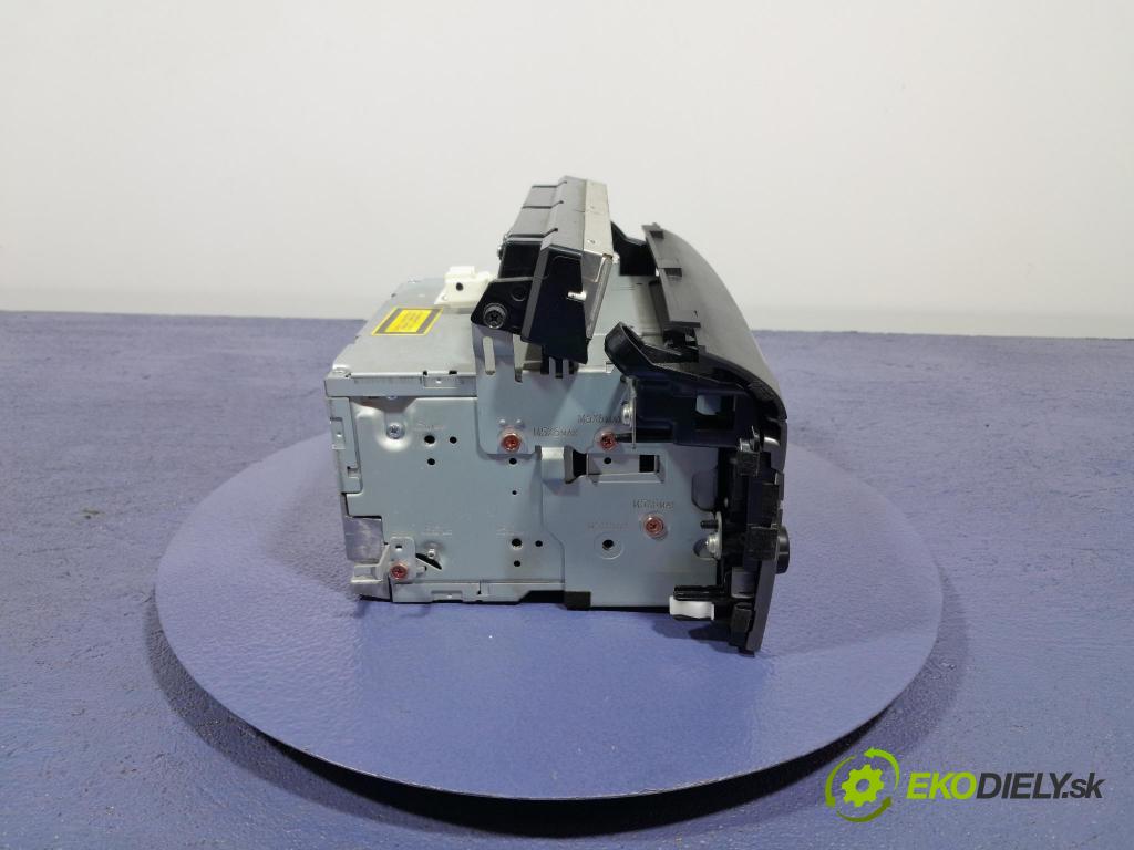 Mazda 3 2007 Radio I Navigácia: BR2B66AR0