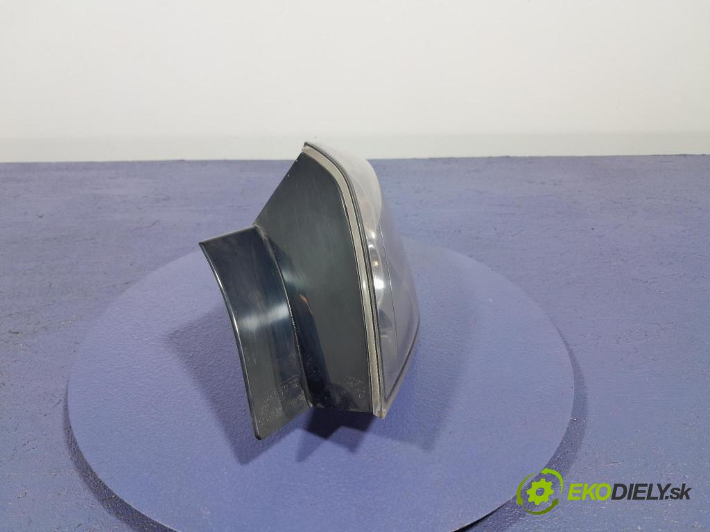 Mazda 3 2007 svetlo / reflektor zad Prava: Vonkajsia: