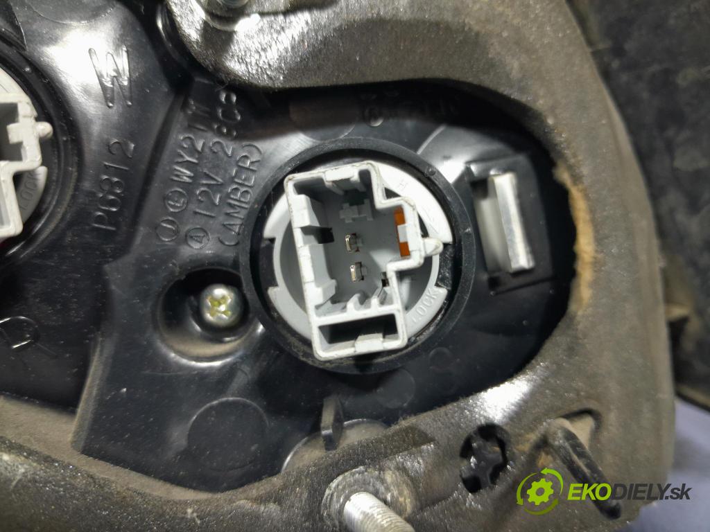 Mazda 3 2007 svetlo / reflektor zad Prava: Vonkajsia: