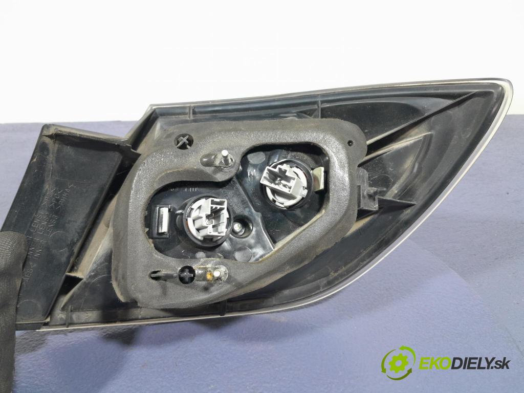 Mazda 3 2007 svetlo / reflektor zad ľavá Vonkajsia: