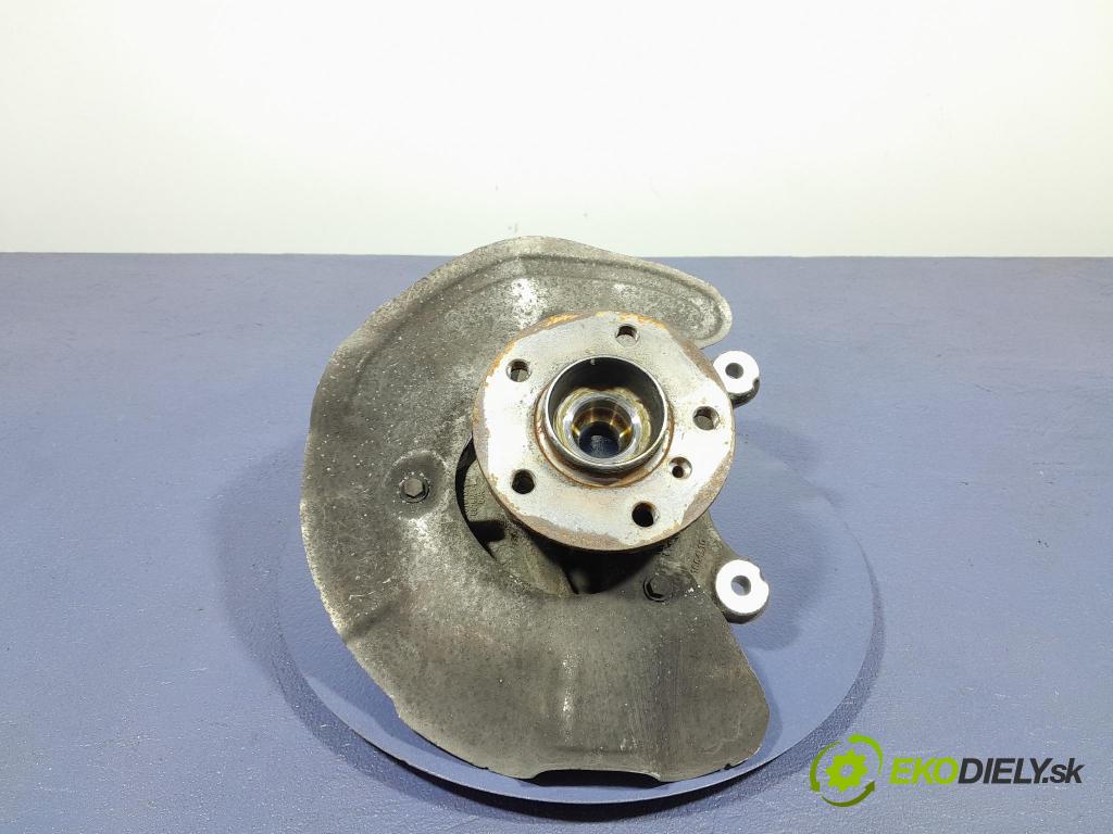 Bmw Seria 2 2021 náboj Prava: 6876646