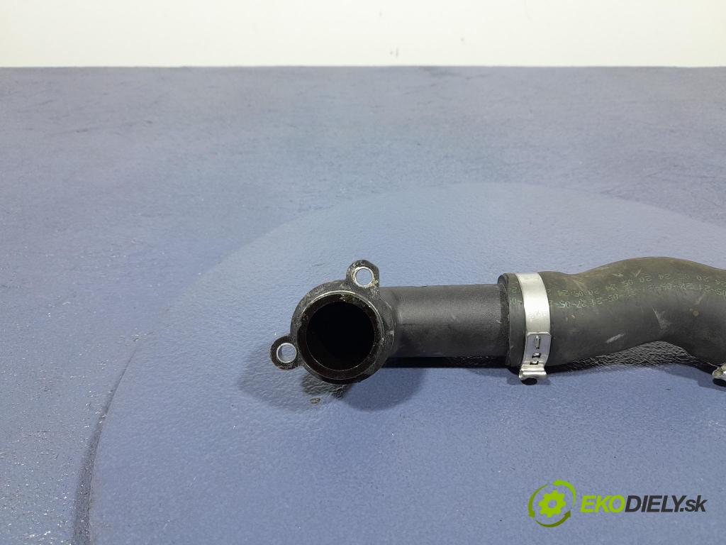 Bmw Seria 2 2021 rúrka Chladič: 8645546