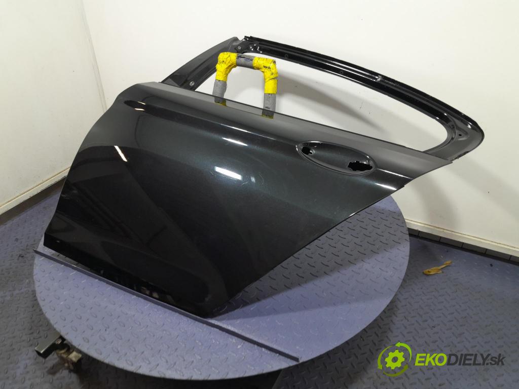 Bmw M5 2019 dvere zad Vľavo: