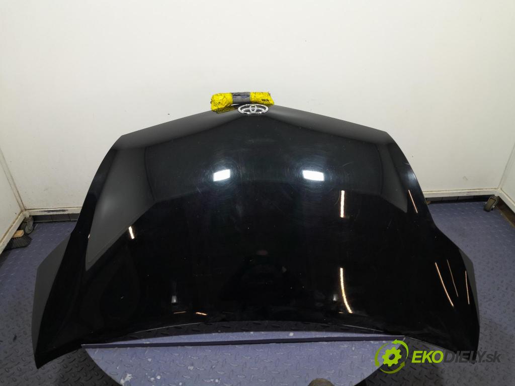 Toyota Prius 2007 kapota přední: