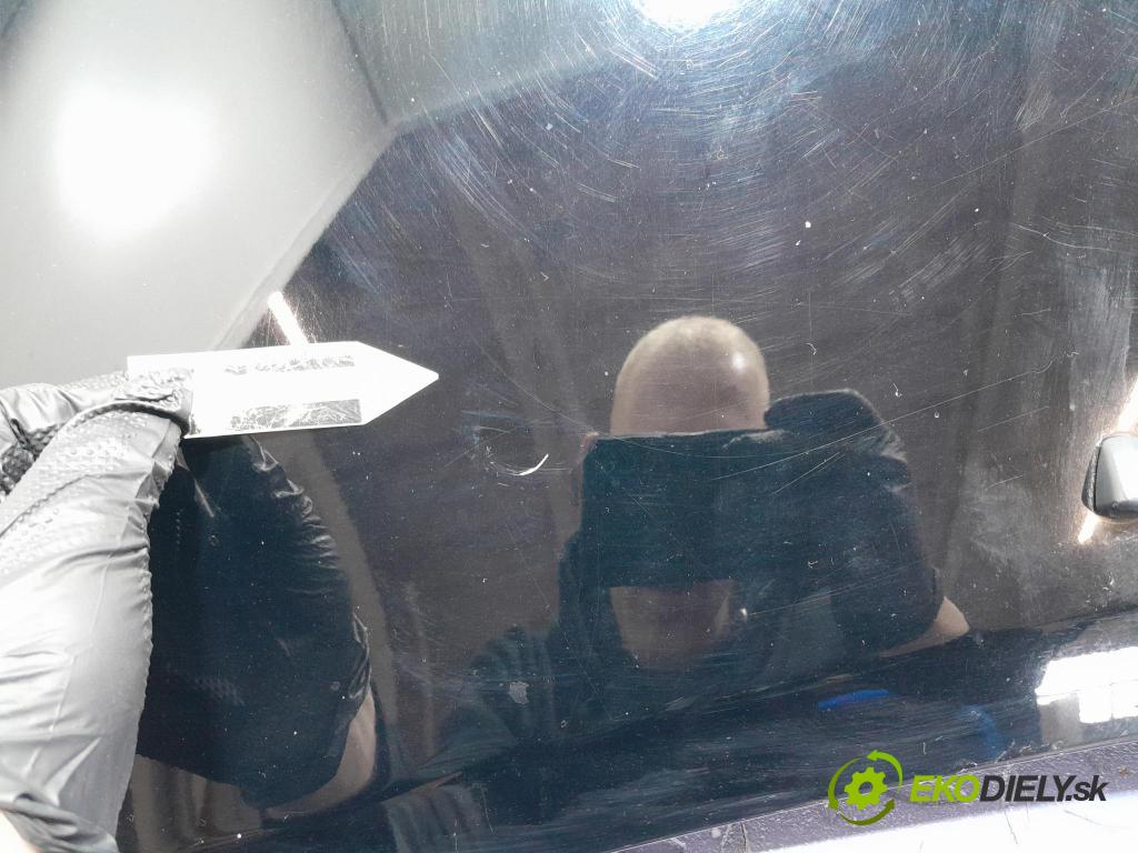 Toyota Prius 2007 kapota přední: