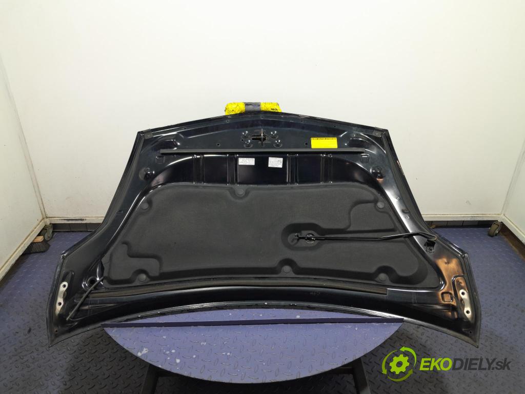 Toyota Prius 2007 kapota přední: 