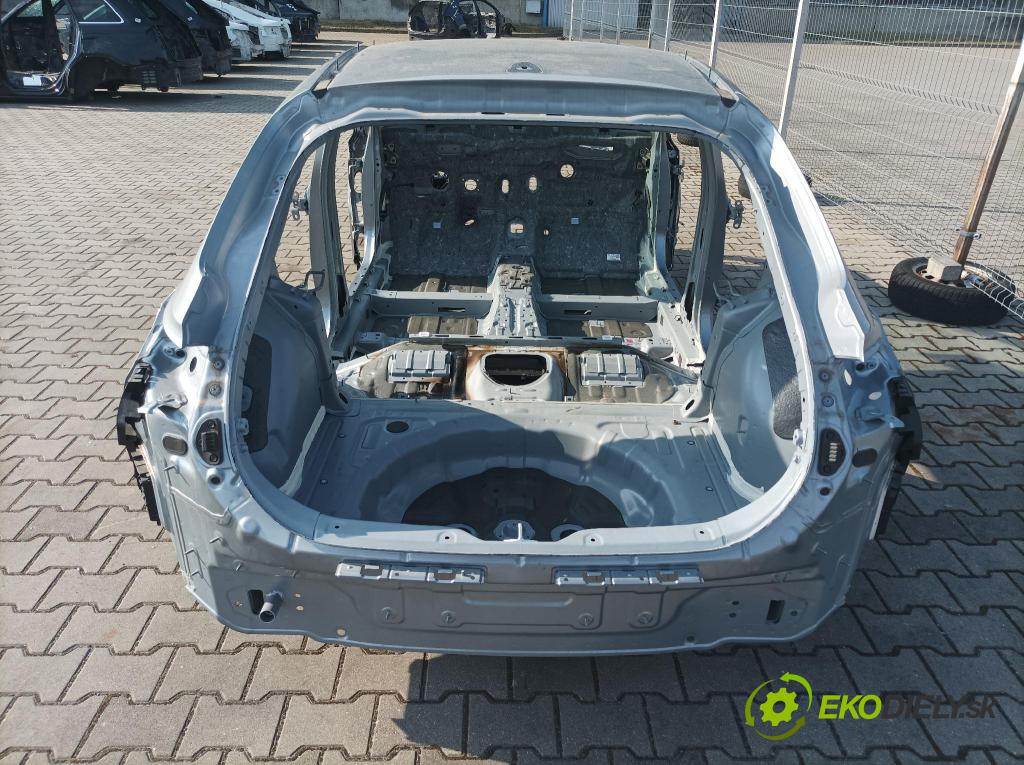 Kia Xceed 0 blatník zad Vľavo: 