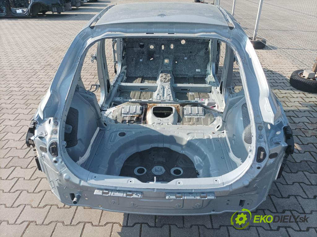 Kia Xceed 0 blatník zad v pravo: 