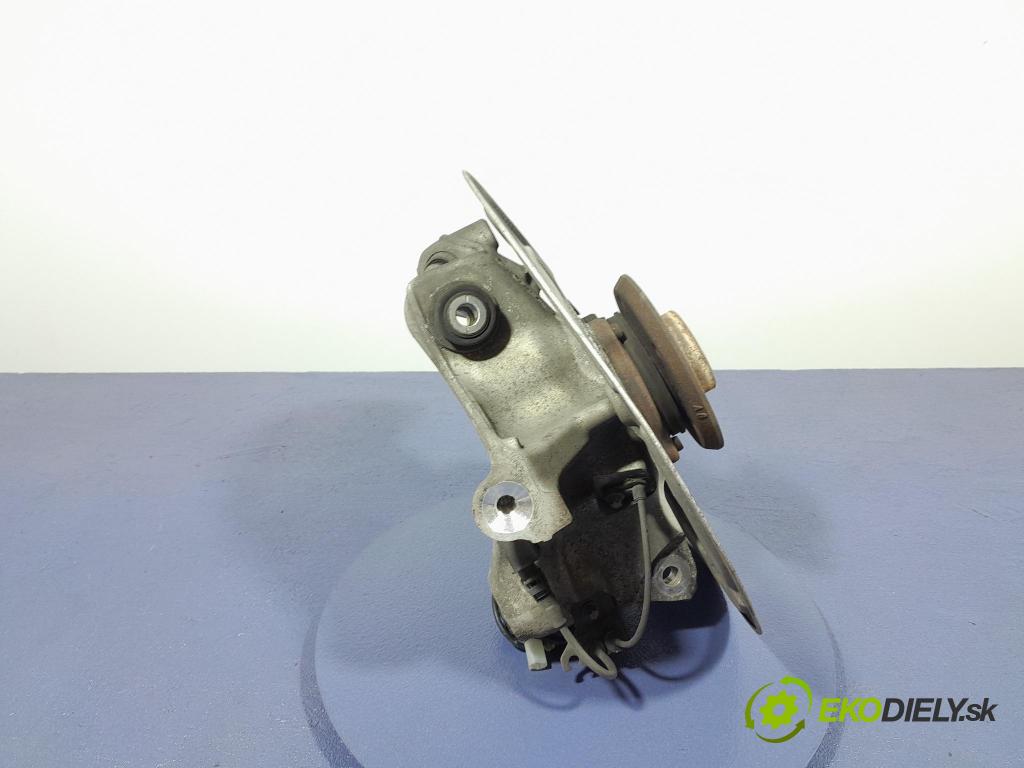 Bmw M5 2019 náboj ľavá 7857067