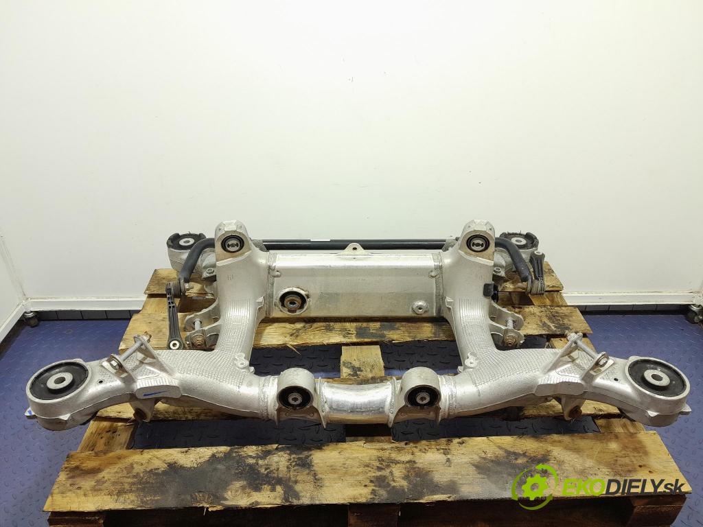 Bmw M5 2019 výstuha Pozastavenia: zad 7857057