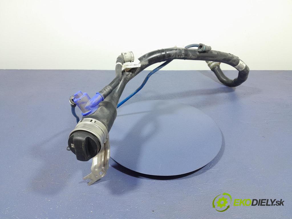 Bmw M5 2019 Nalievacie hrdlo: paliva 8092326