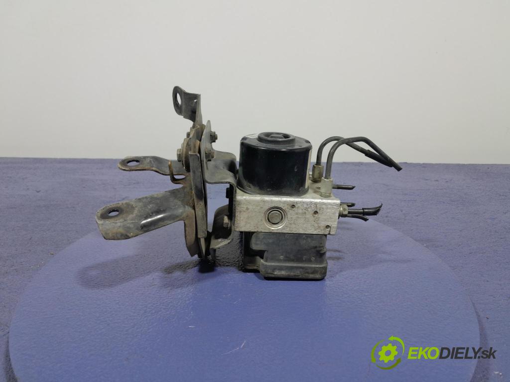 Toyota Yaris 2006 čerpadlo ABS x 44510-0D030