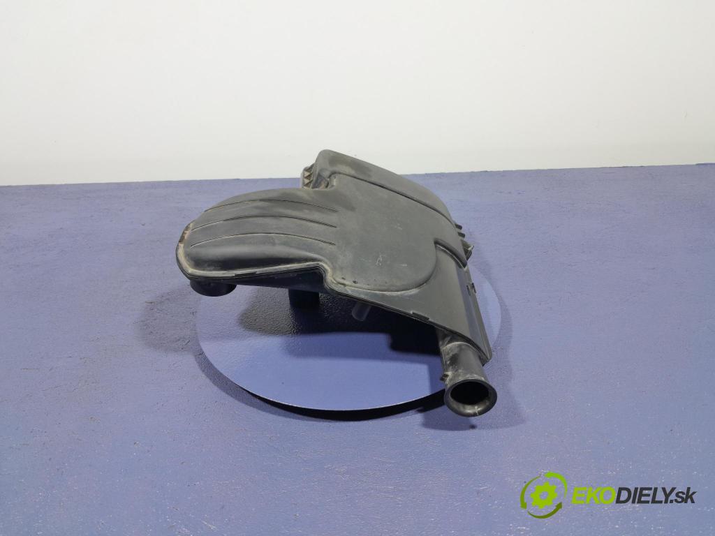 Toyota Yaris 2006 obal Filtre: Vzduch: 17705-0Q020