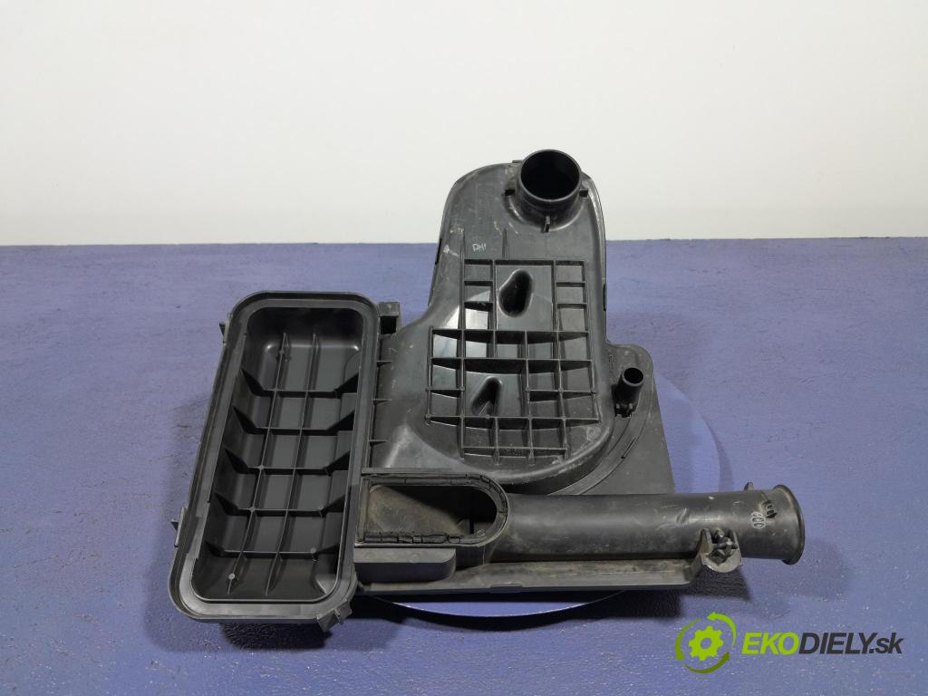 Toyota Yaris 2006 obal Filtre: Vzduch: 17705-0Q020