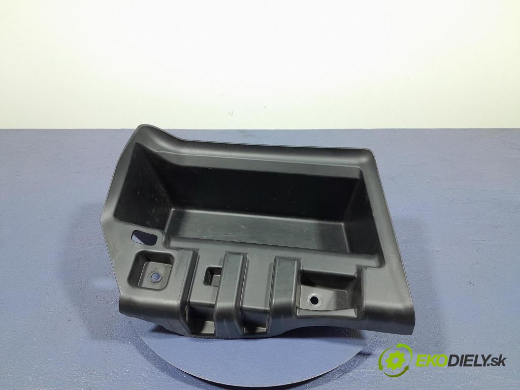 Bmw M5 2019 kastlík 7373580