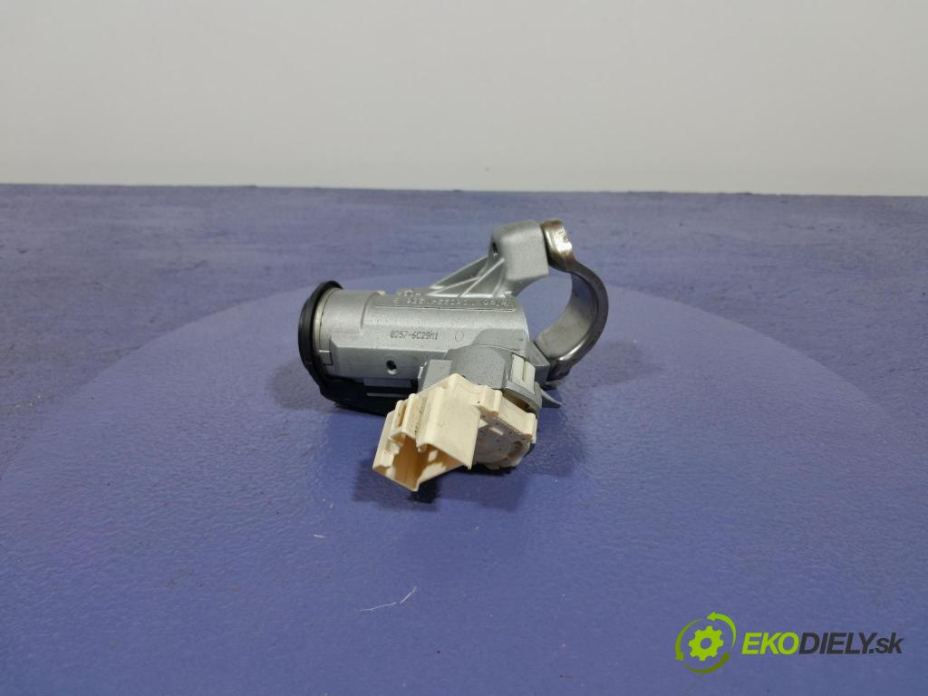 Toyota Yaris 2006 Spínač zapaľovania: N0502241