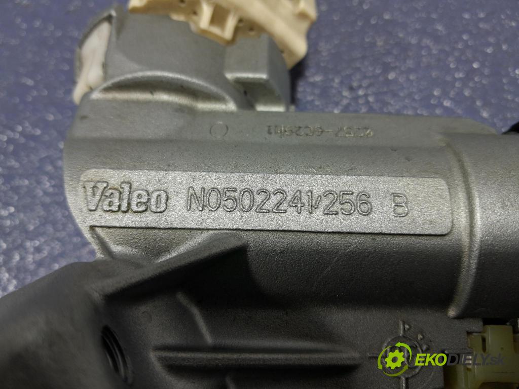 Toyota Yaris 2006 Spínač zapalování. N0502241