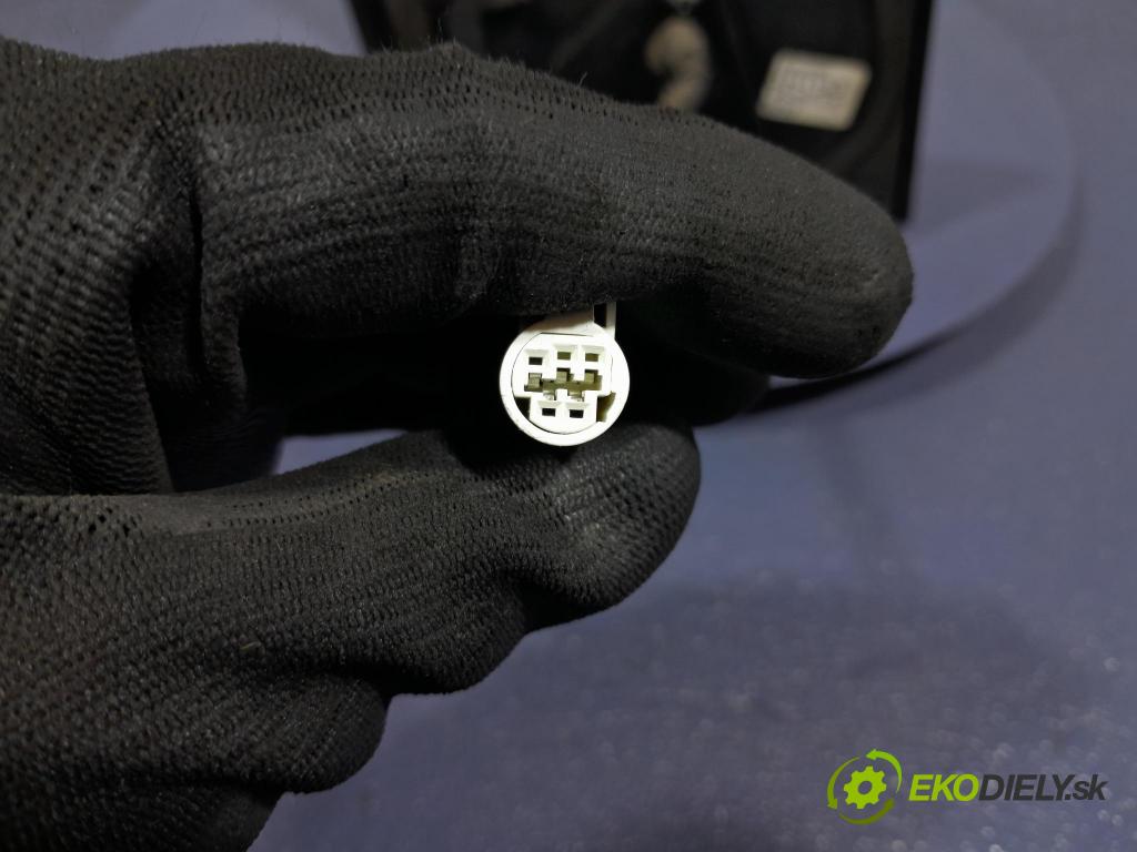 Toyota Yaris 2006 zrkadlo Vľavo: 87940-0D250