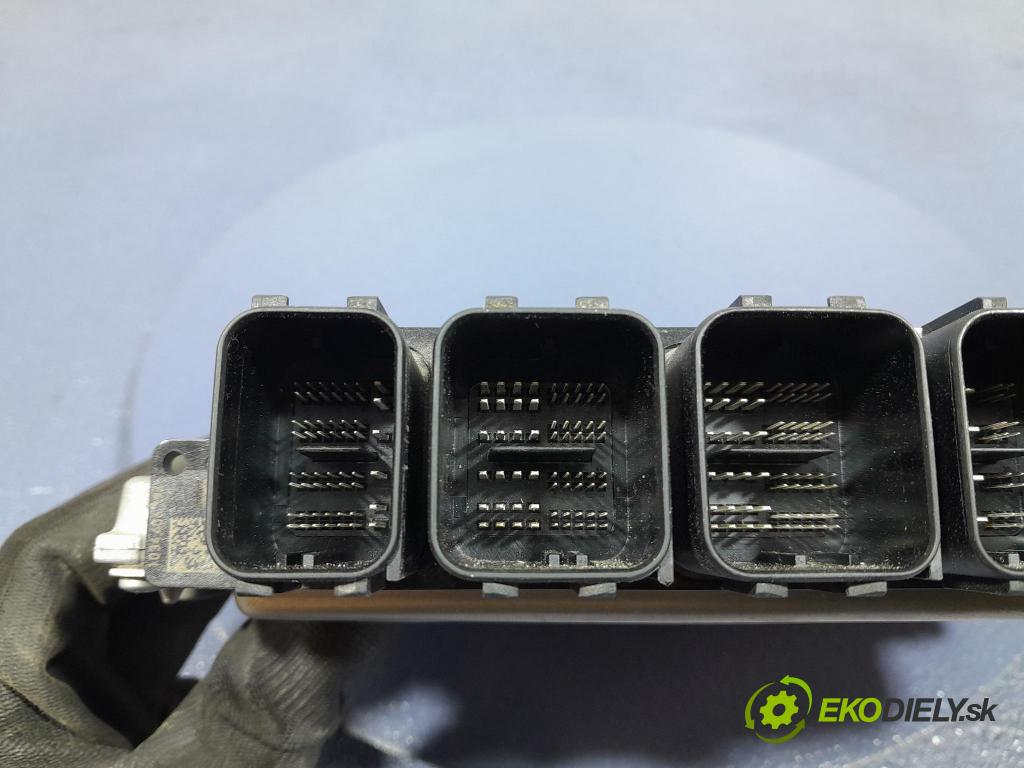 Bmw M5 2019 riadiaca jednotka Motor: 9468879