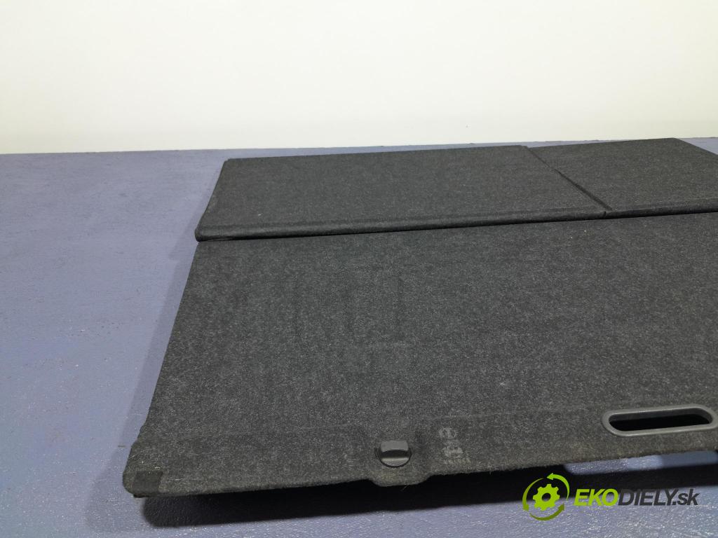 Toyota Yaris 2006 koberec do auta