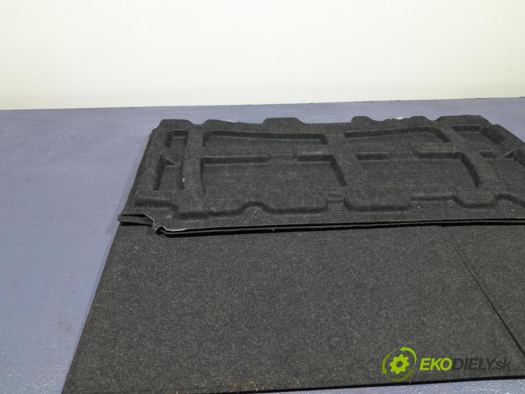 Toyota Yaris 2006 koberec do auta 