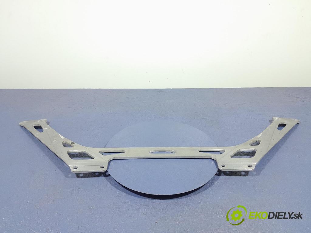 Bmw M5 2019 výstuha Predné: / pas predný 8075677