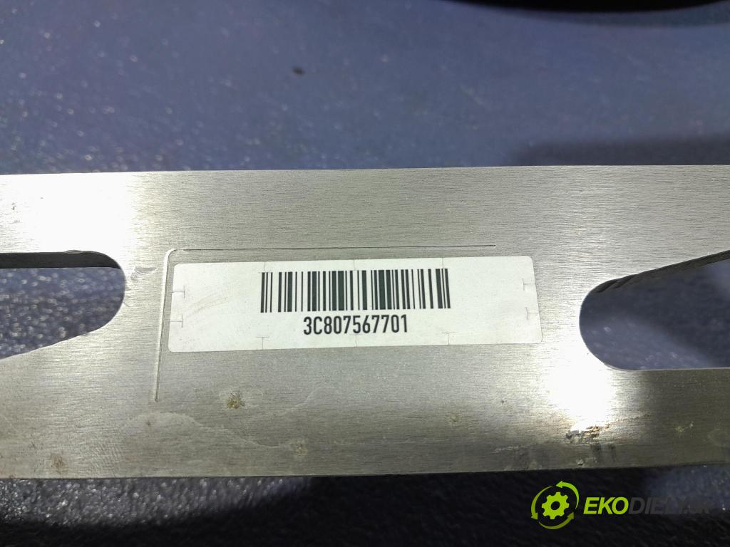 Bmw M5 2019 výstuha Predné: / pas predný 8075677