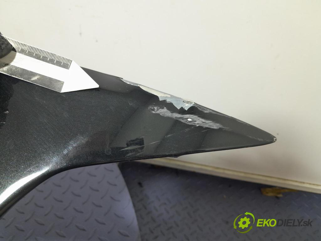 Bmw M5 2019 blatník Predné v pravo: