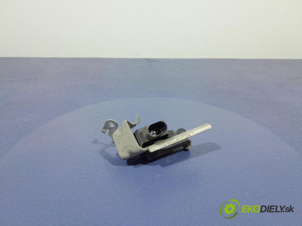 Bmw M5 2019 snímač svetiel 6869138