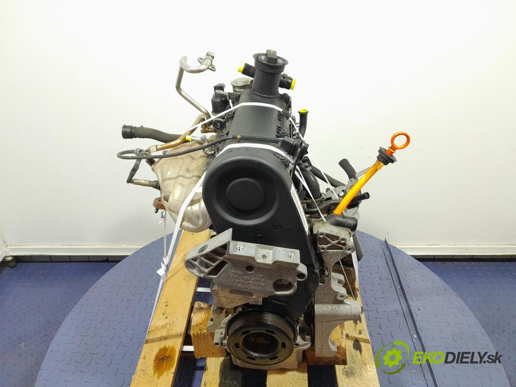 Vw Golf 2005 motor Benzín BGU
