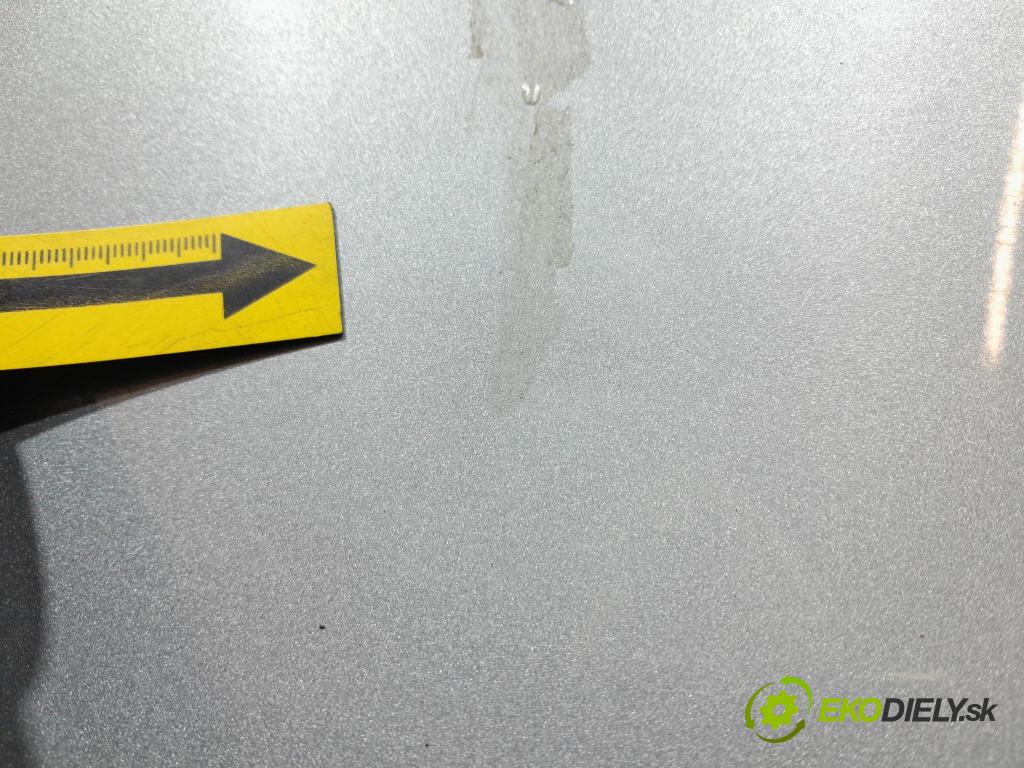 Toyota Yaris 2006 dvere Predné Vľavo: