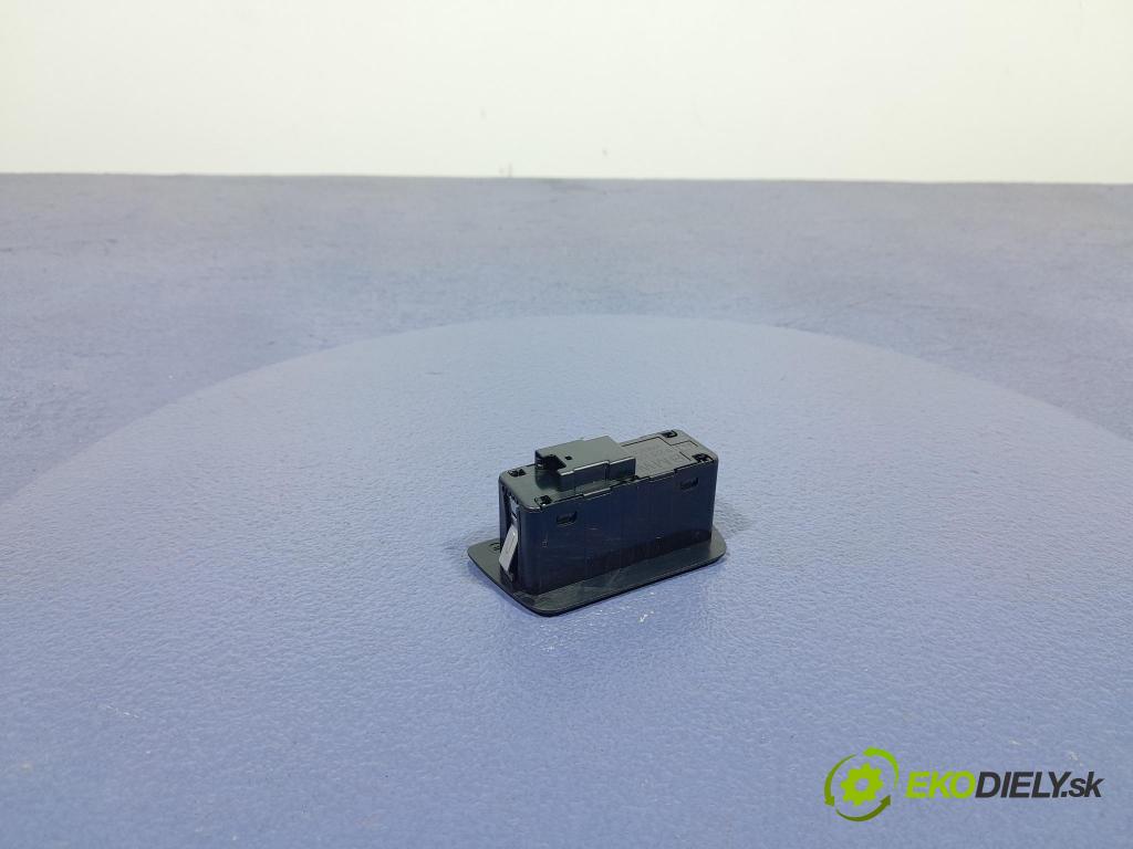 Bmw M5 2019 Přepínač Klapky: kufr 9275121