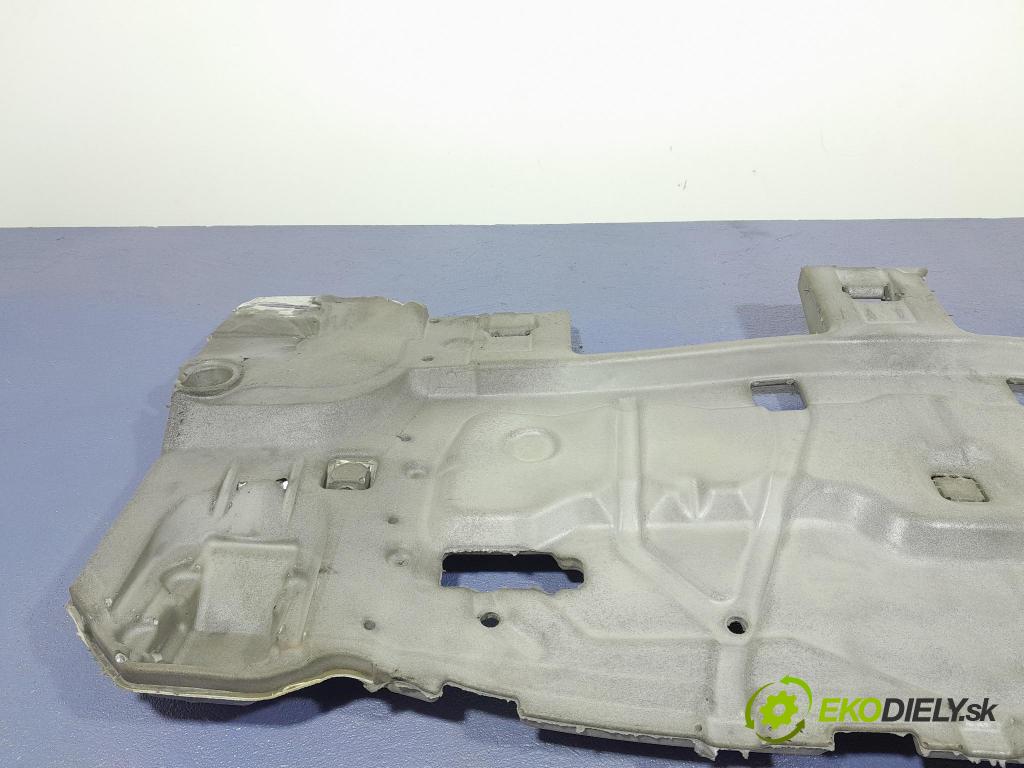 Bmw M5 2019 Zvuková izolácia 7375746