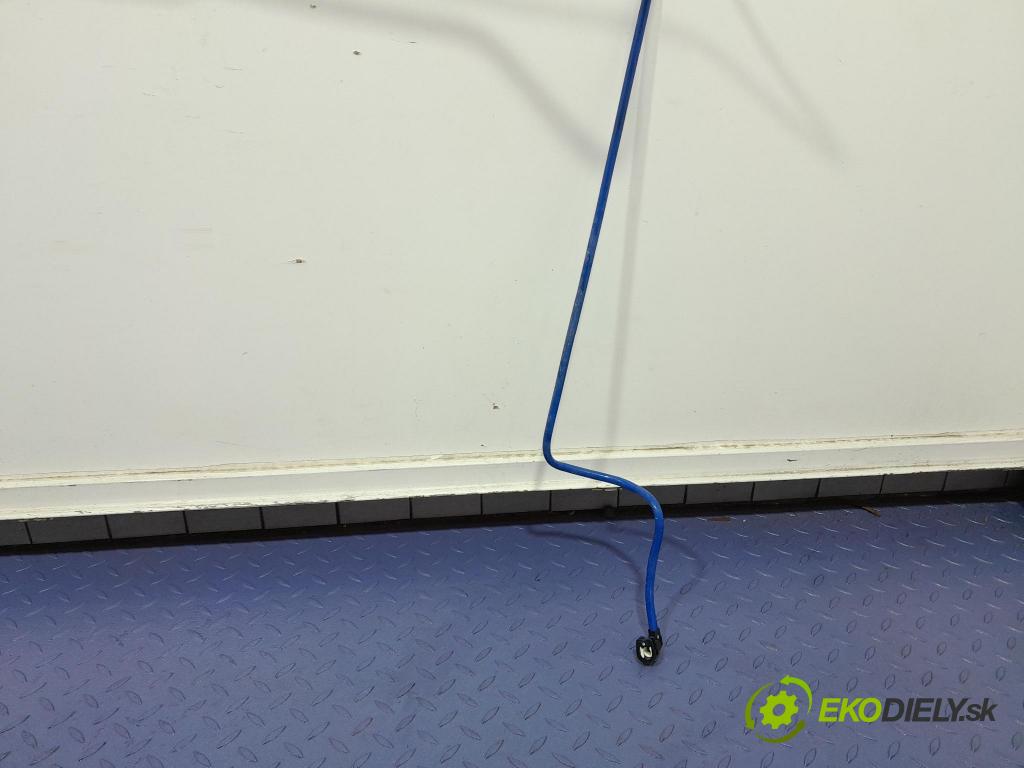 Bmw M5 2019 rúrka paliva 7373615