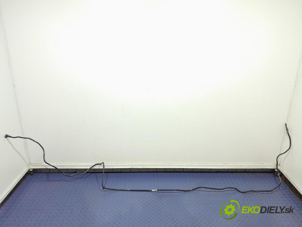 Bmw M5 2019 rúrka paliva 7373599