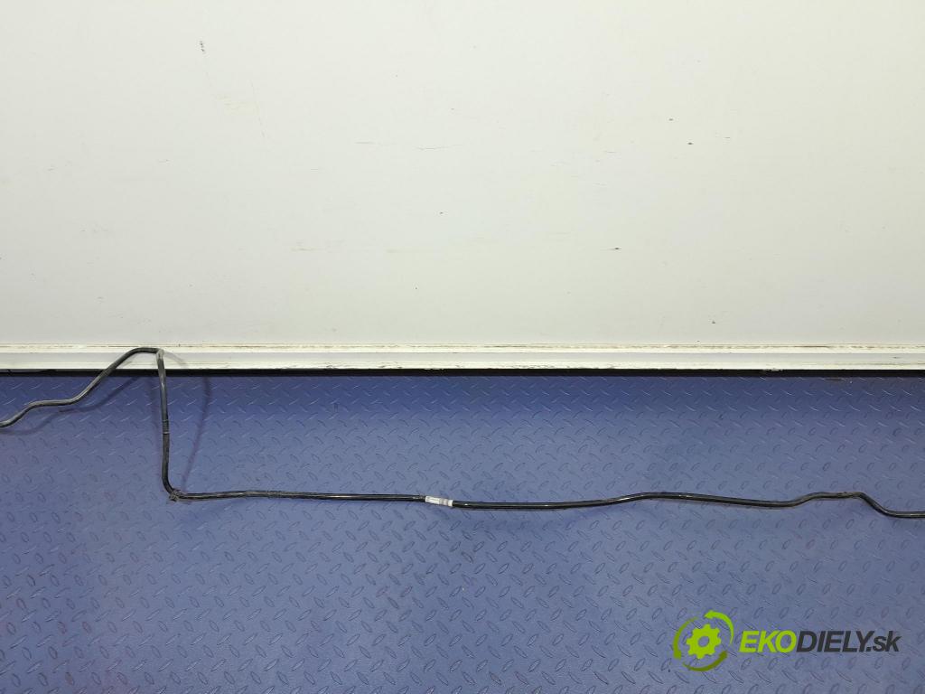 Bmw M5 2019 rúrka paliva 7373599