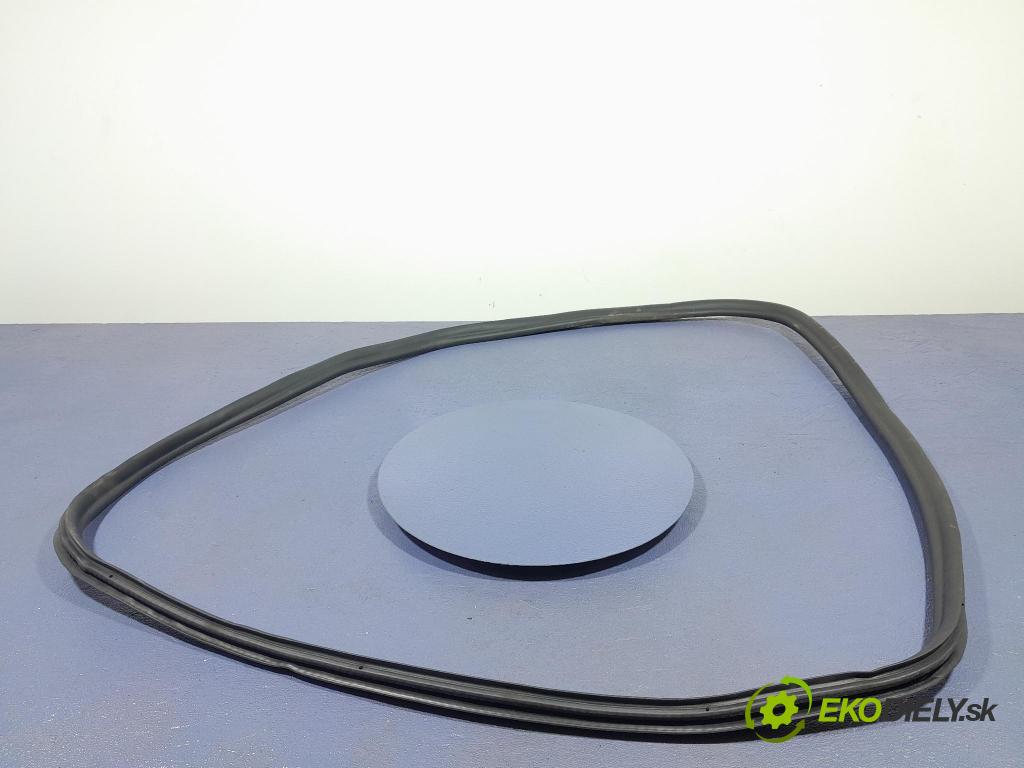 Bmw M5 2019 Těsnění: dveře 7381326