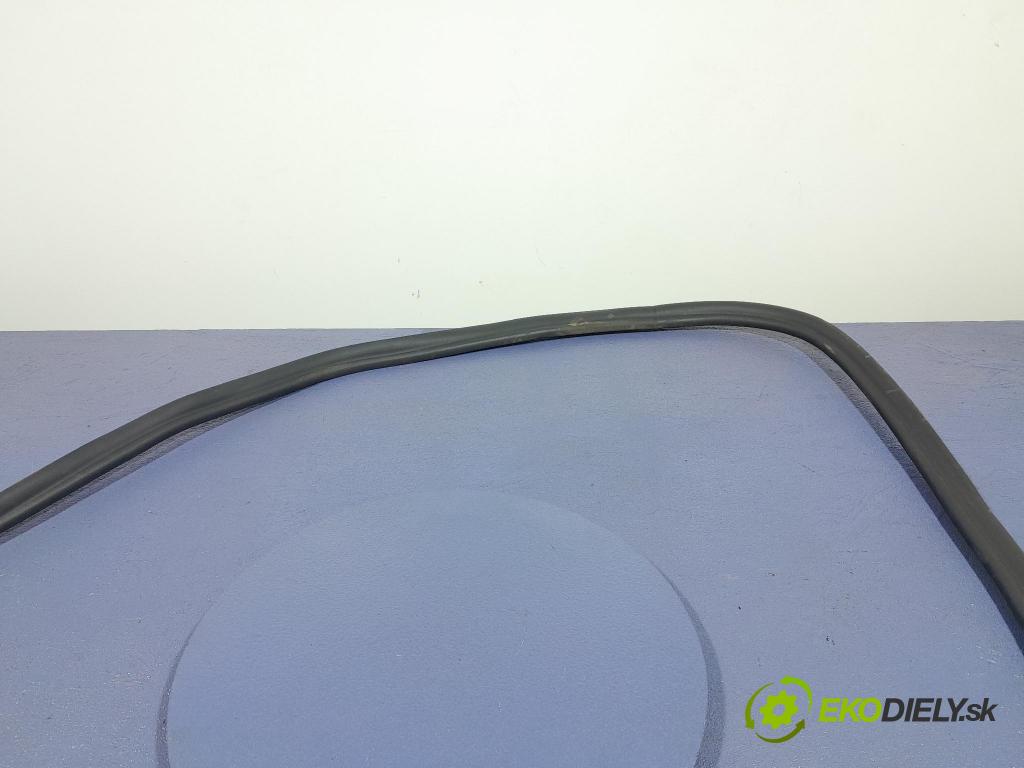 Bmw M5 2019 Těsnění: dveře 7381326