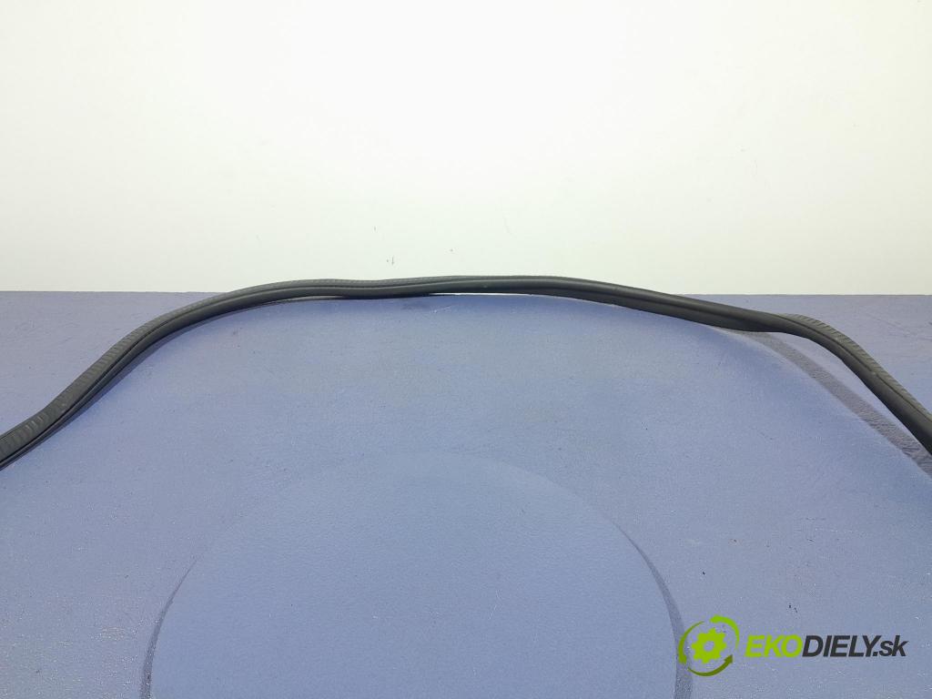 Bmw M5 2019 Těsnění: dvere 7337000