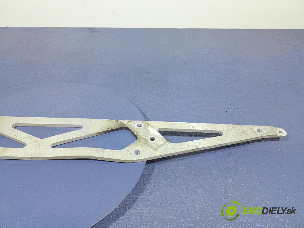 Bmw M5 2019 výstuha Predné: / pas predný 8064485