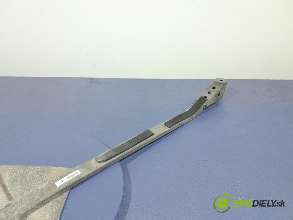 Bmw M5 2019 výstuha Predné: / pas predný 8064893