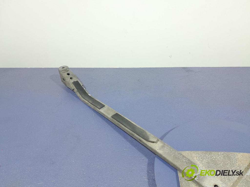 Bmw M5 2019 výstuha Predné: / pas predný 8064893