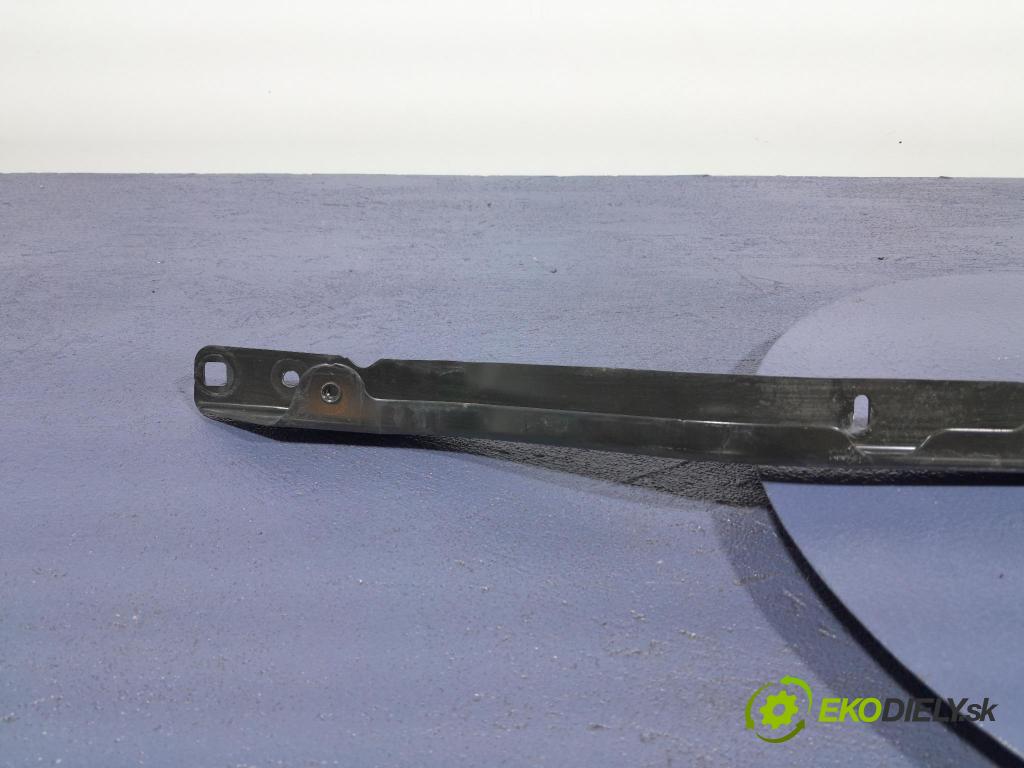 Bmw Z4 2022 výstuha Predné: / pas predný 7436779